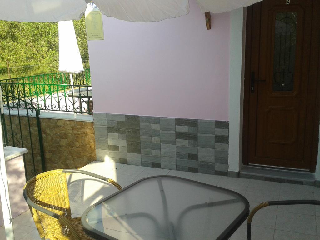 Vassilis Studios Anaxos Bagian luar foto