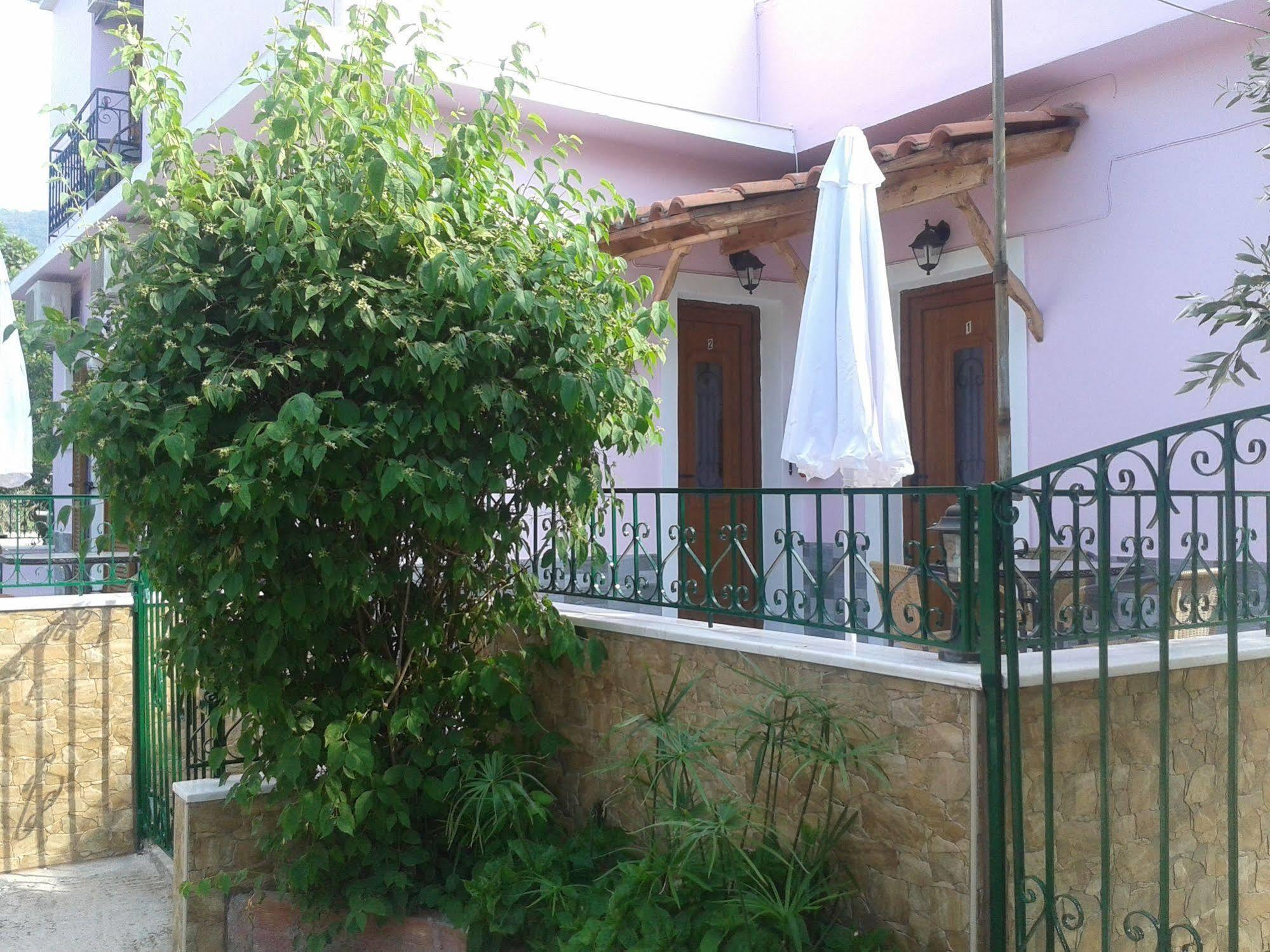 Vassilis Studios Anaxos Bagian luar foto